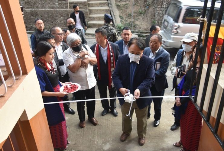 Minister of Rural Development, Metsübo Jamir inaugurating the newly constructed complex of the Lanpangkong Senso Telongjem Kohima (LSTK) at Para Medical, Kohima on March 19. (DIPR Photo)